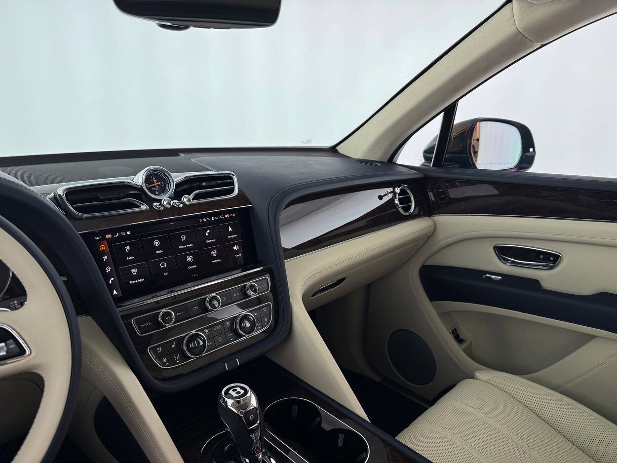 2025 Bentley Bentayga V8 Bellevue WA