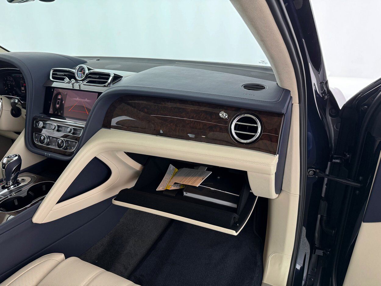 2025 Bentley Bentayga V8 Bellevue WA