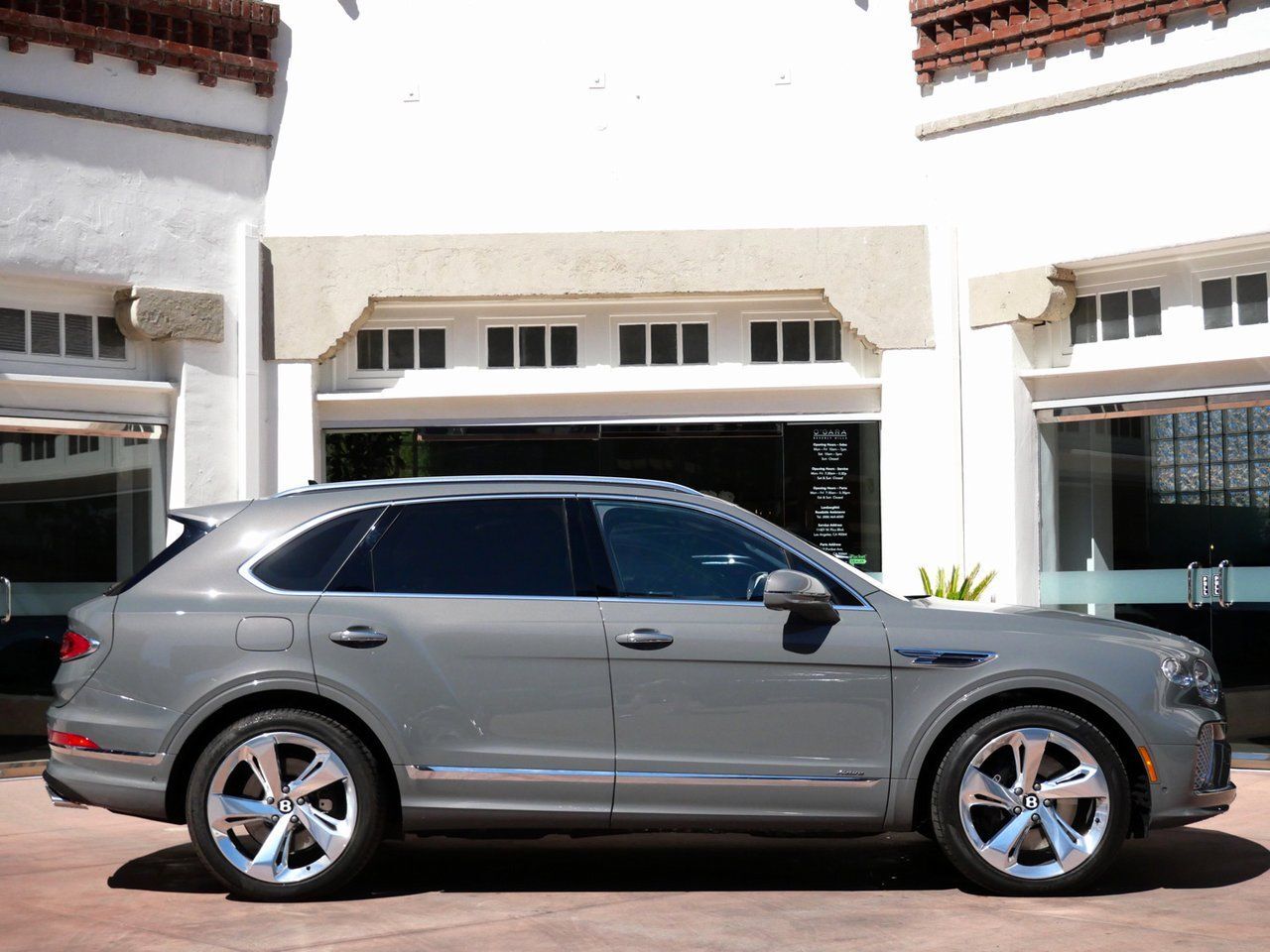 2025 Bentley Bentayga V8 V8 Lawrence KS