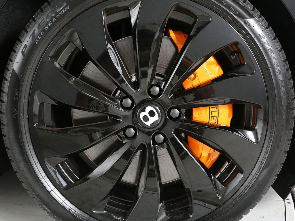 2025 Bentley Continental GT Black Edition photo 6