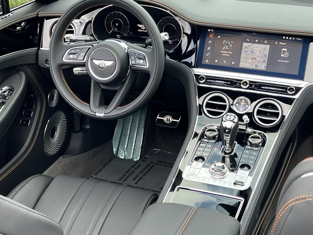 2025 Bentley Continental GT Black Edition photo 4