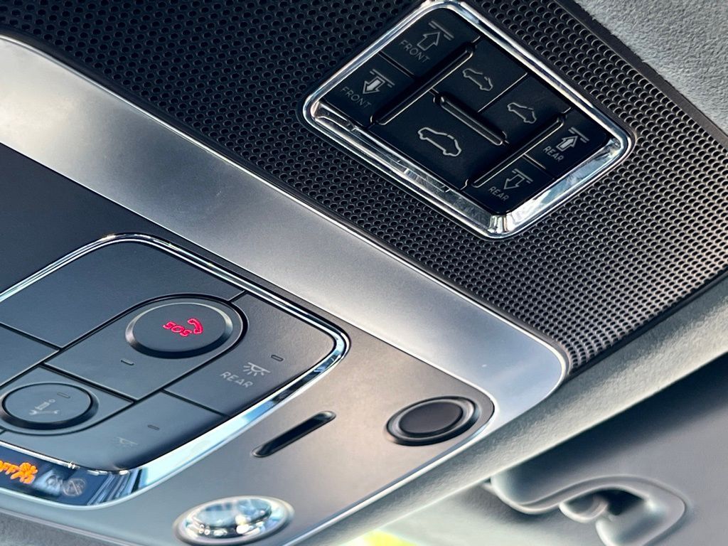 2025 Bentley Flying Spur Speed - Photo 37