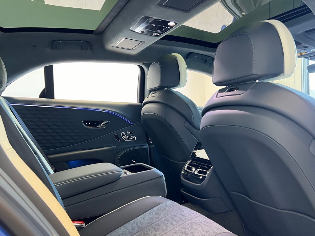 2025 Bentley Flying Spur Speed - Photo 24