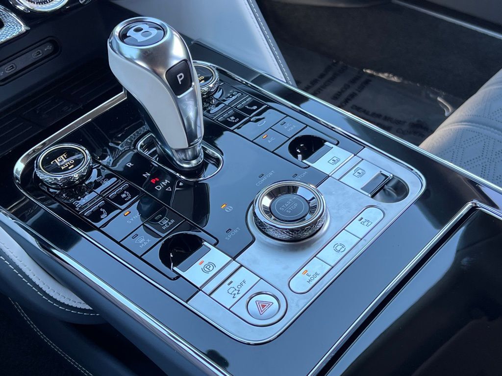 2025 Bentley Flying Spur Speed - Photo 34