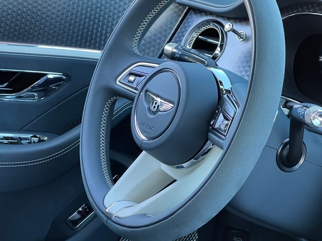2025 Bentley Flying Spur Speed - Photo 42