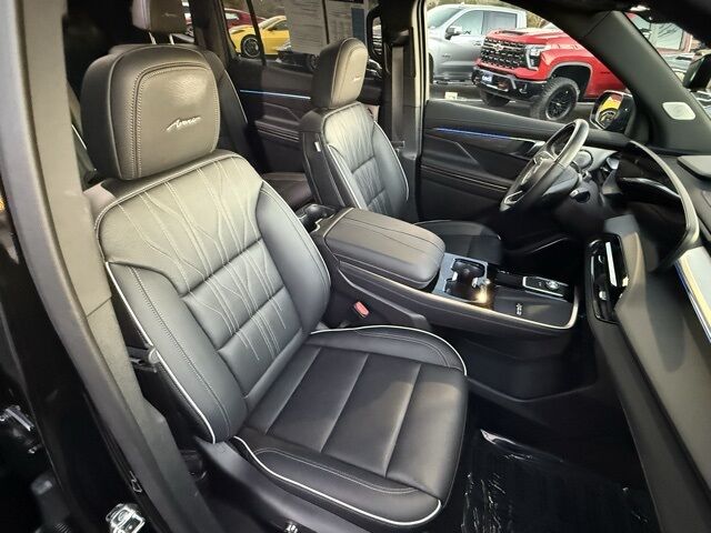 2025 Buick Enclave Avenir Kerrville TX