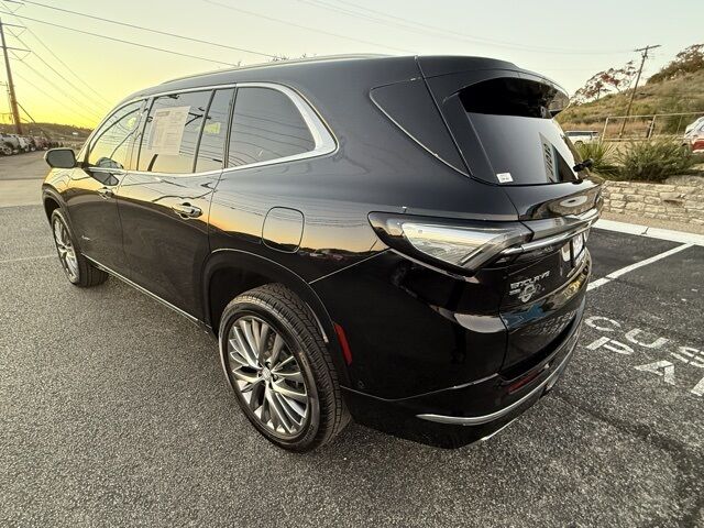 2025 Buick Enclave Avenir Kerrville TX
