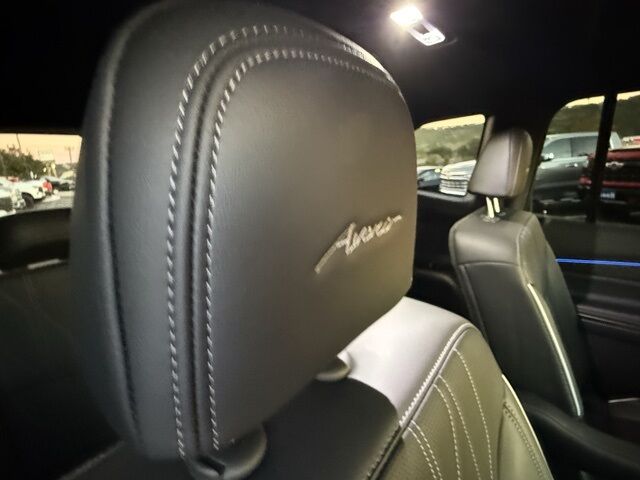 2025 Buick Enclave Avenir Kerrville TX