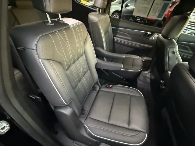 2025 Buick Enclave Avenir Kerrville TX