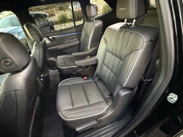 2025 Buick Enclave Avenir Kerrville TX