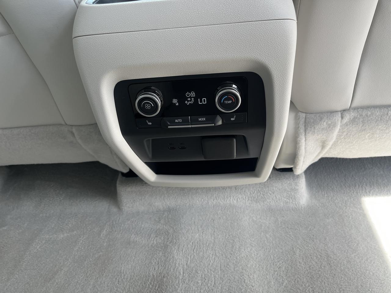 2025 Buick Enclave Avenir AWD SuperCruise TraileringPkgs w/SuperCruise AdptvCrz Sunroof 22s RrCamMrr HD-SrrndVsn Saukville WI