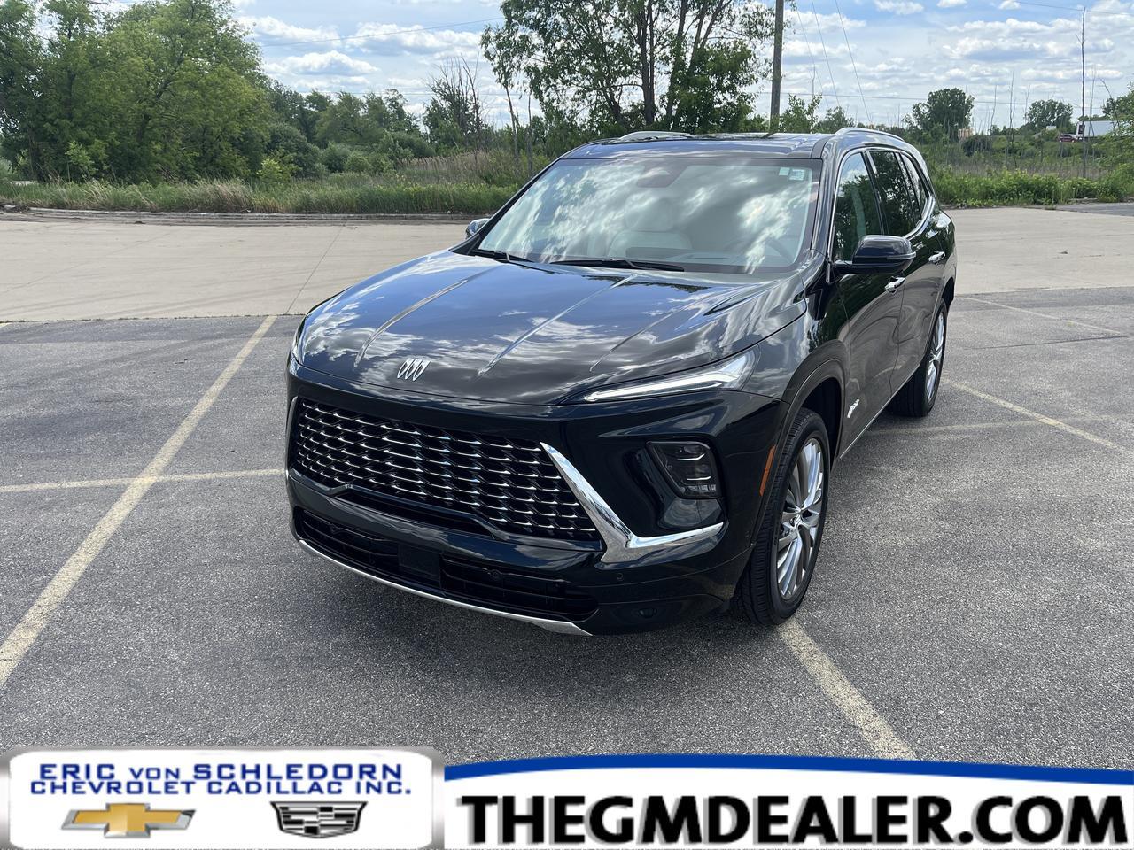 2025 Buick Enclave Avenir AWD SuperCruise TraileringPkgs w/SuperCruise AdptvCrz Sunroof 22s RrCamMrr HD-SrrndVsn