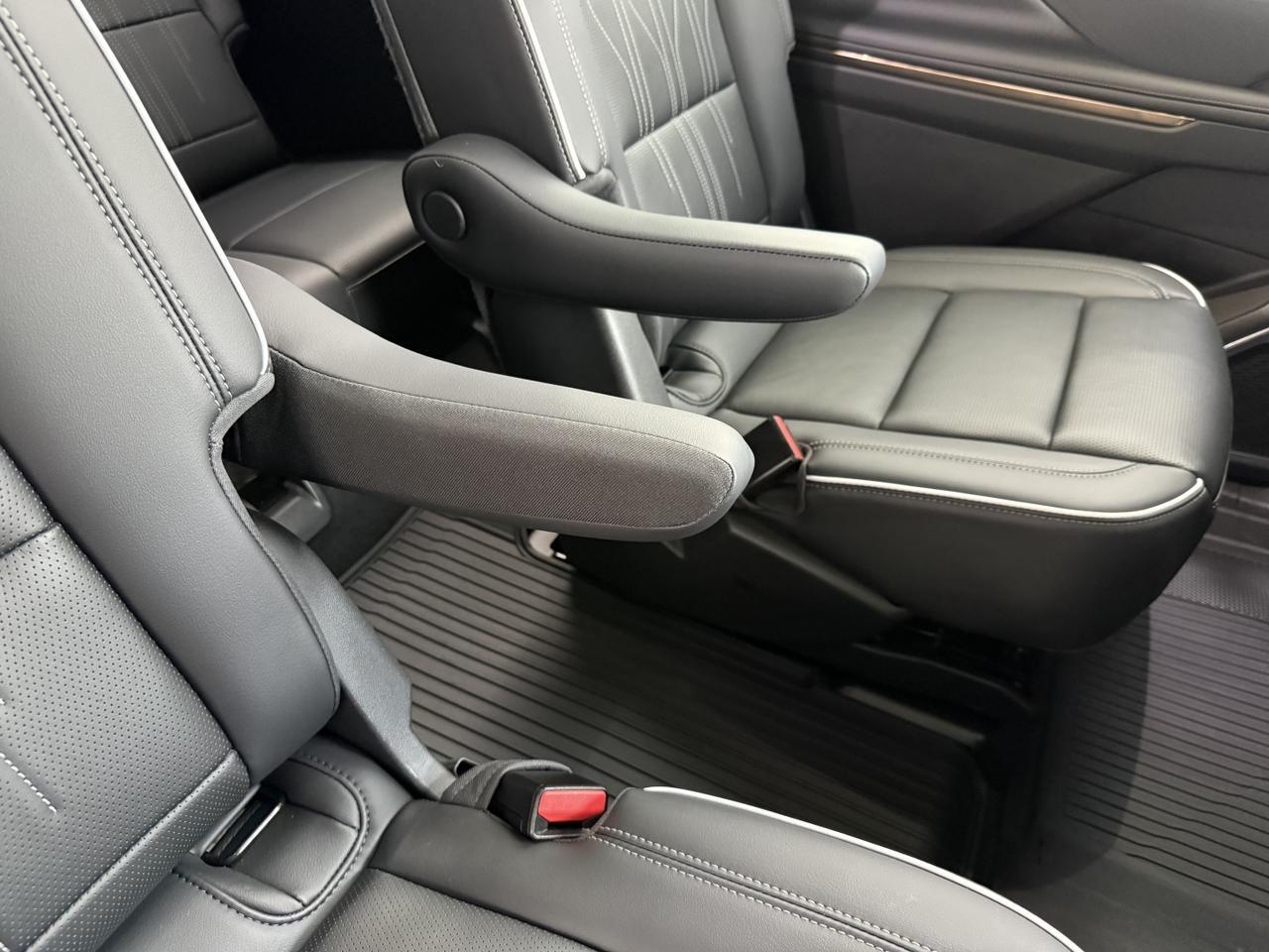 2025 Buick Enclave Avenir Knoxville TN