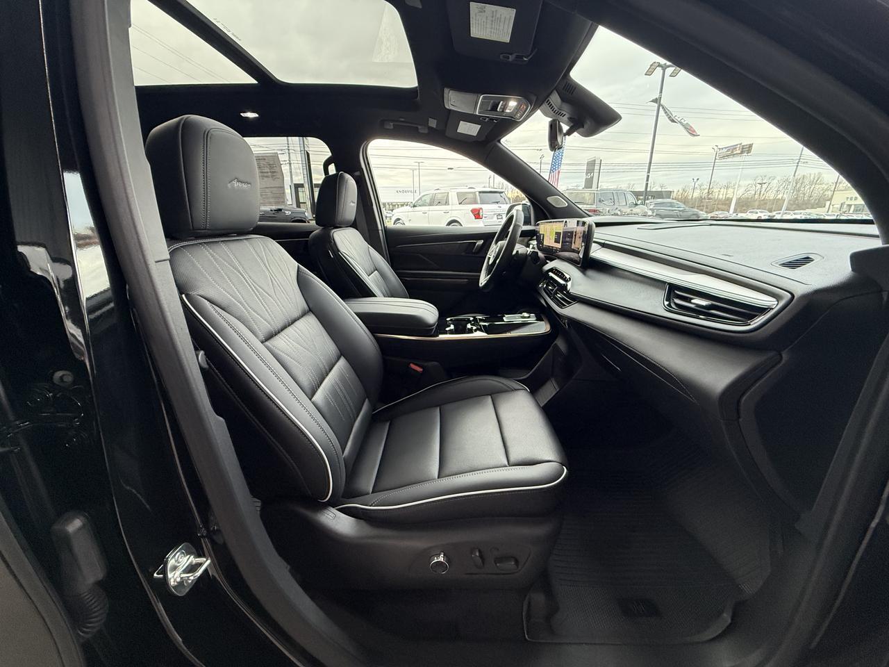 2025 Buick Enclave Avenir Knoxville TN