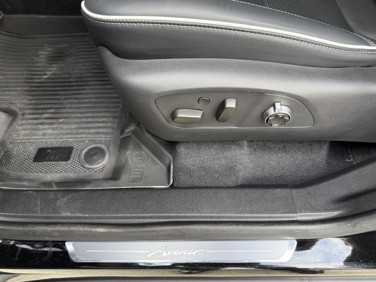 2025 Buick Enclave Avenir Knoxville TN