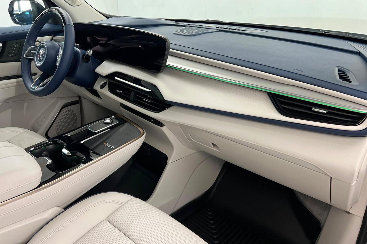 2025 Buick Enclave Avenir Knoxville TN