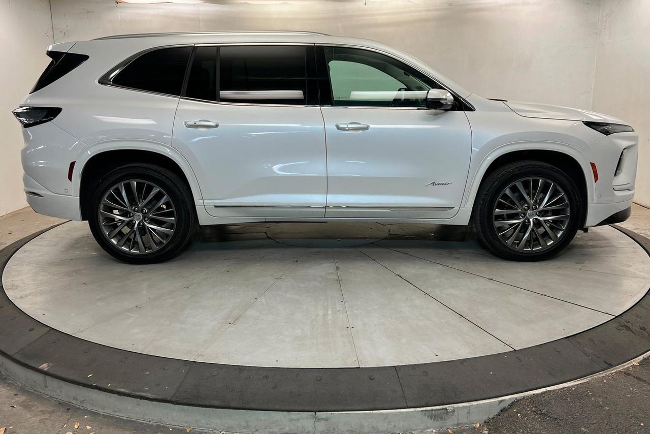 2025 Buick Enclave Avenir Knoxville TN