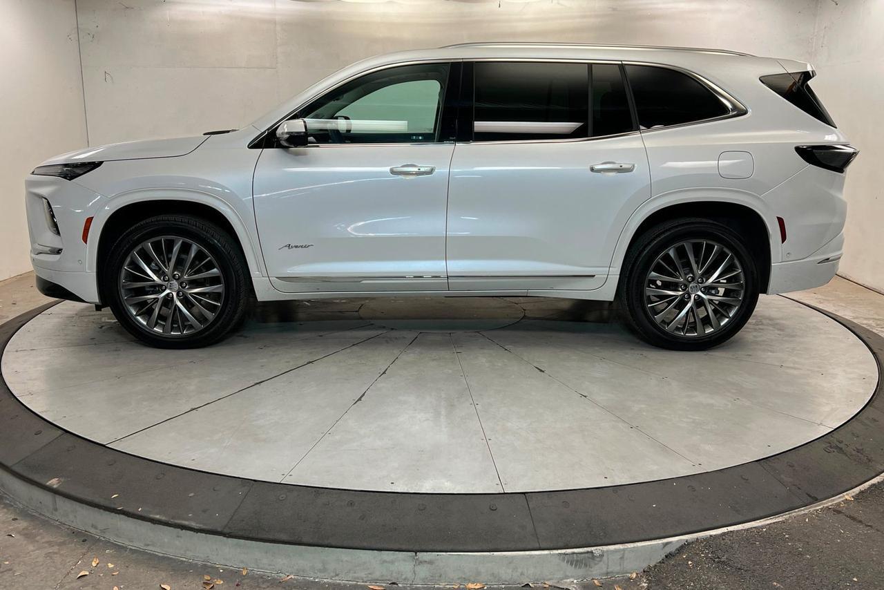 2025 Buick Enclave Avenir Knoxville TN