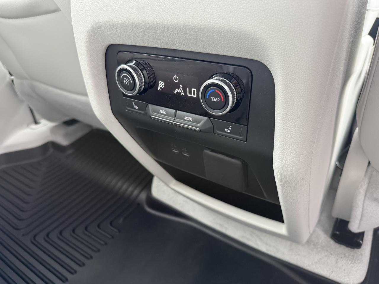 2025 Buick Enclave Avenir Knoxville TN