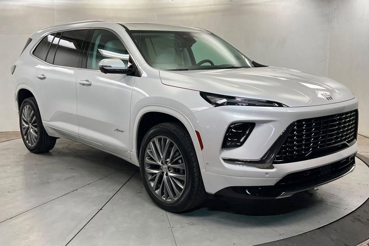 2025 Buick Enclave Avenir Knoxville TN
