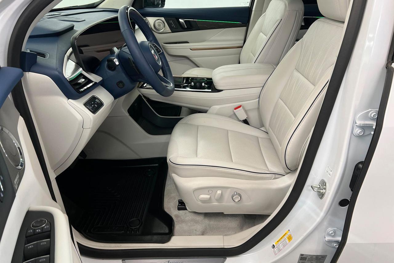 2025 Buick Enclave Avenir Knoxville TN