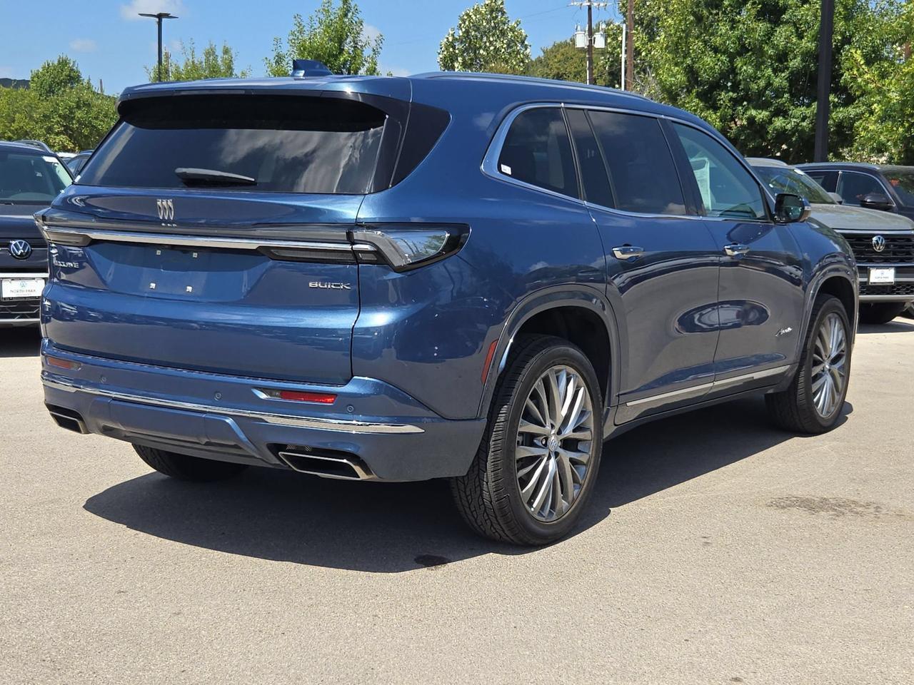 2025 Buick Enclave Avenir