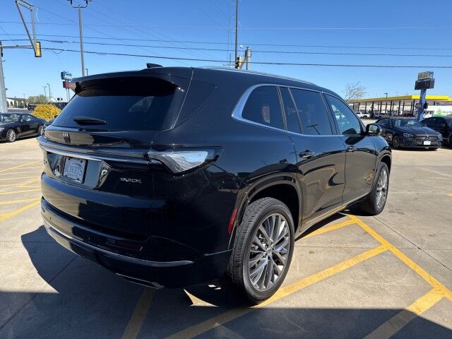2025 Buick Enclave Avenir Springfield IL
