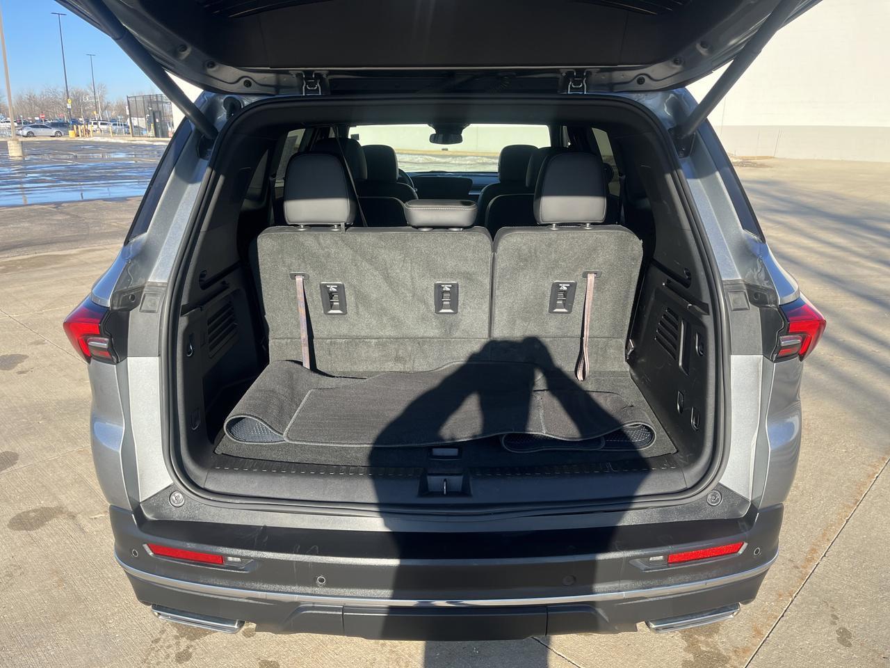 2025 Buick Enclave Preferred AWD w/Heated Seats HtdSteeringWheel Bose 20s HD-SurroundVision Saukville WI