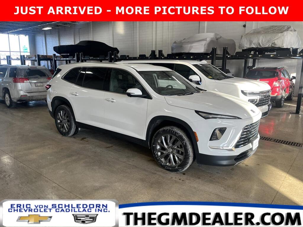 2025 Buick Enclave Preferred AWD w/Heated Seats HtdSteeringWheel Bose 20s HD-SurroundVision Milwaukee WI