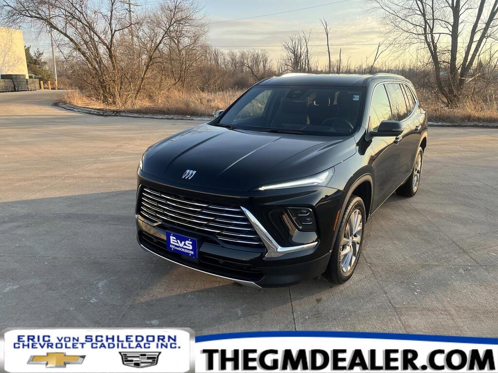2025 Buick Enclave Preferred FWD w/Heated Seats HtdSteeringWheel Bose 20s HD-SurroundVision Milwaukee WI