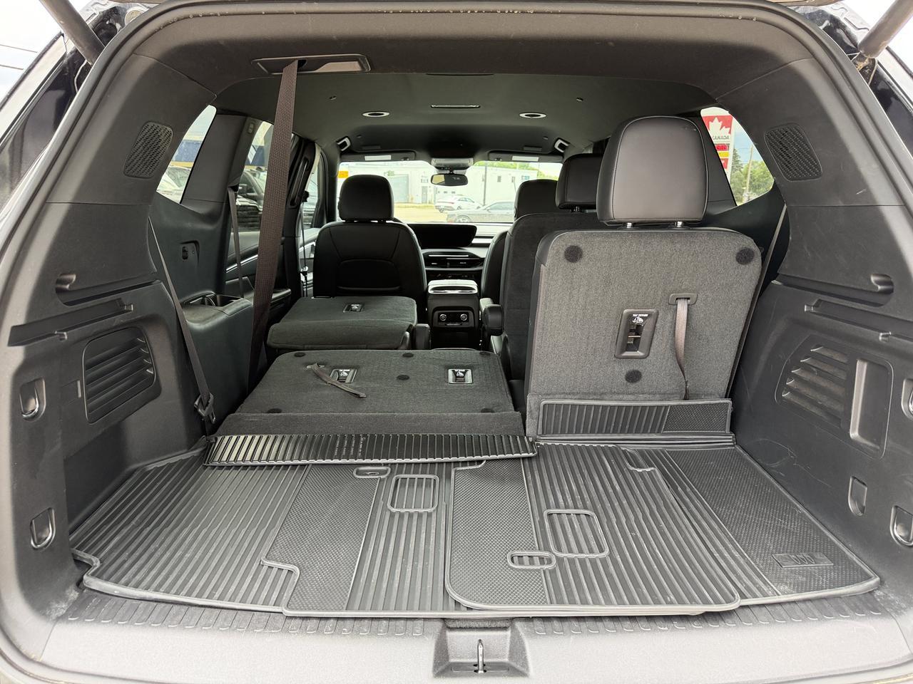 2025 Buick Enclave Sport Touring AWD | Low KMs | 8 Speed Automatic | Power Liftgate | 20IN Alloy Wheels Redwater AB