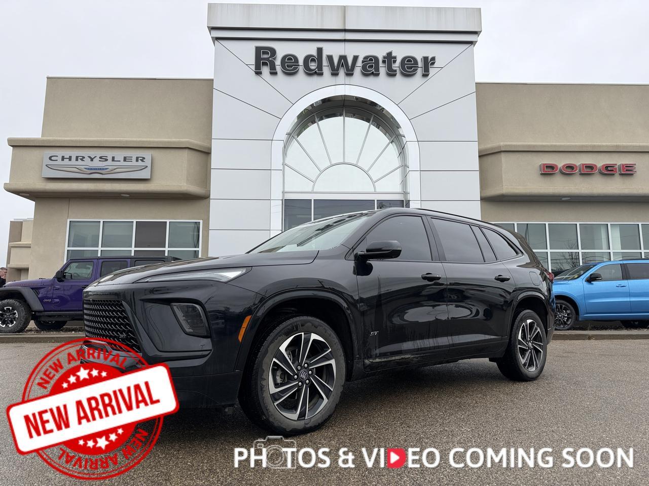 2025 Buick Enclave Sport Touring AWD | Low KMs | 8 Speed Automatic | Power Liftgate | 20IN Alloy Wheels