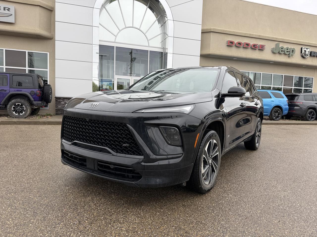 2025 Buick Enclave Sport Touring AWD | Low KMs | 8 Speed Automatic | Power Liftgate | 20IN Alloy Wheels Redwater AB