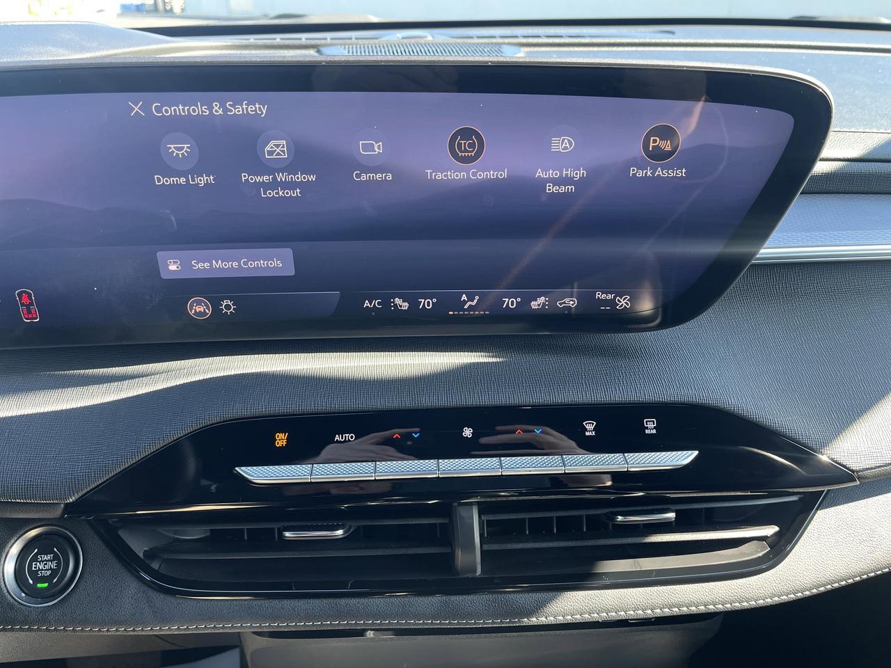 2025 Buick Enclave Sport Touring AWD w/AdptvCrz HeatedLeather HtdSteeringWheel 20s HD-SurroundVision Saukville WI