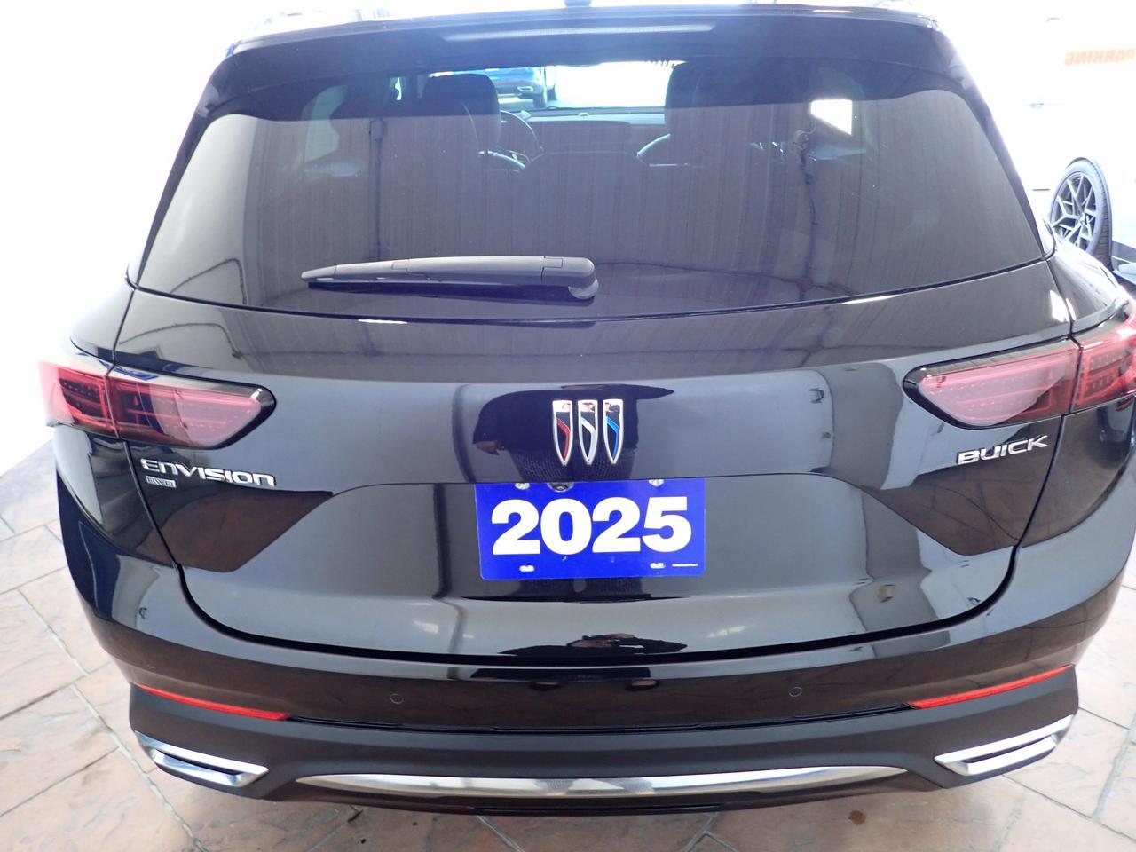 2025 Buick Envision Preferred AWD 4DR LEATHER NAVI Listowel ON