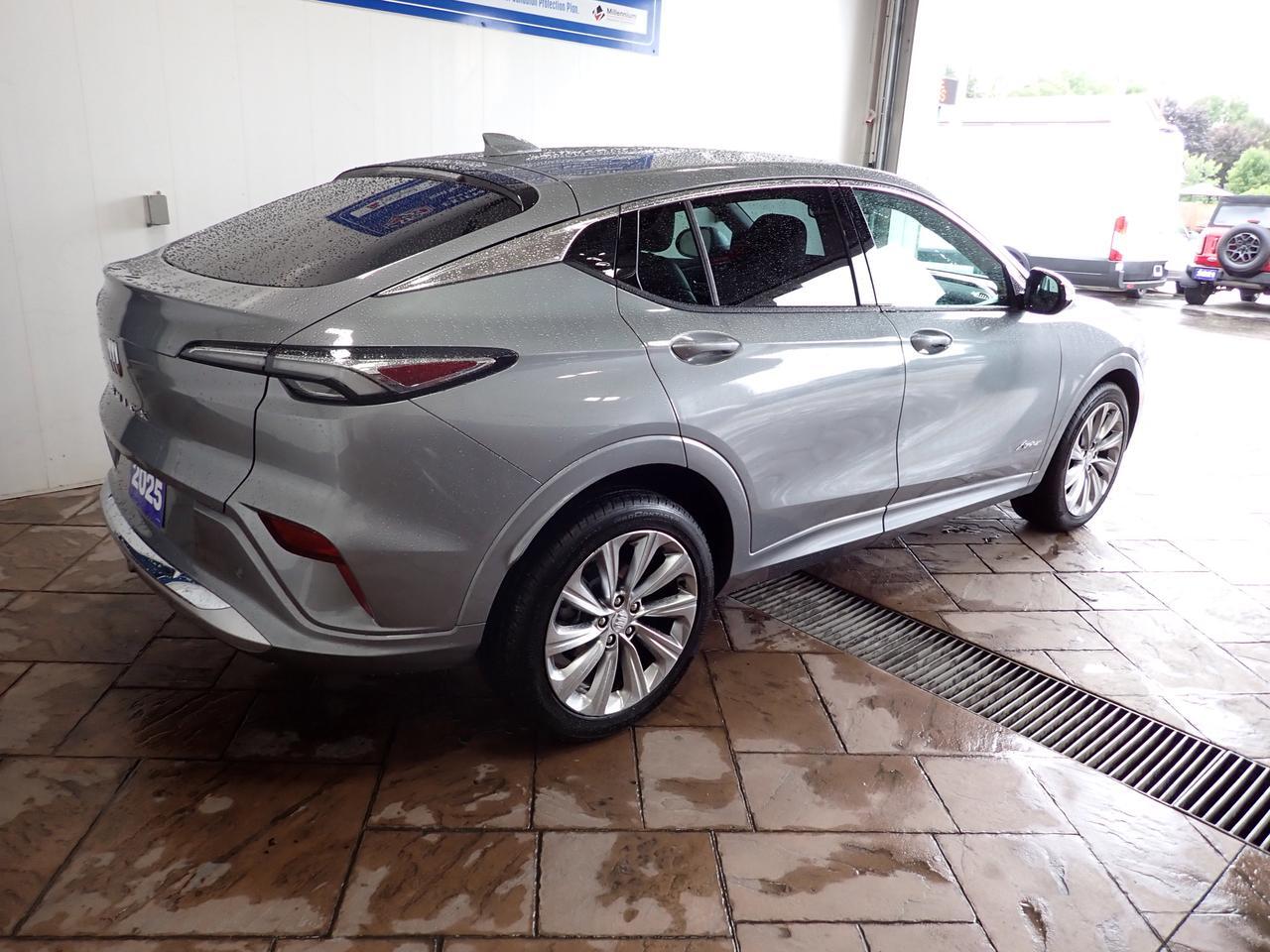 2025 Buick Envista Avenir 4DR LEATHER SUNROOF Listowel ON