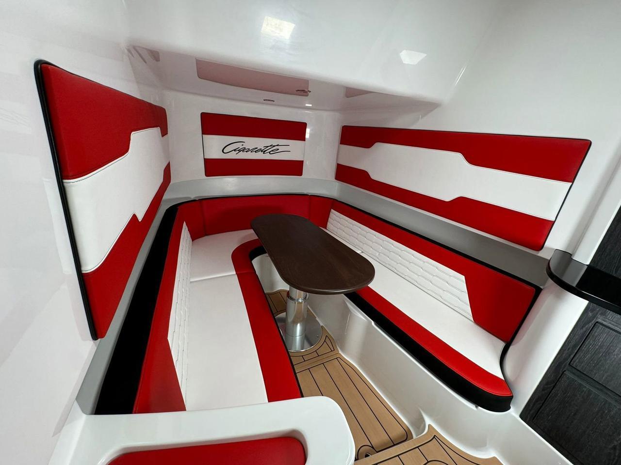 2025 CIGARETTE AURORIS 42' Fort Lauderdale FL