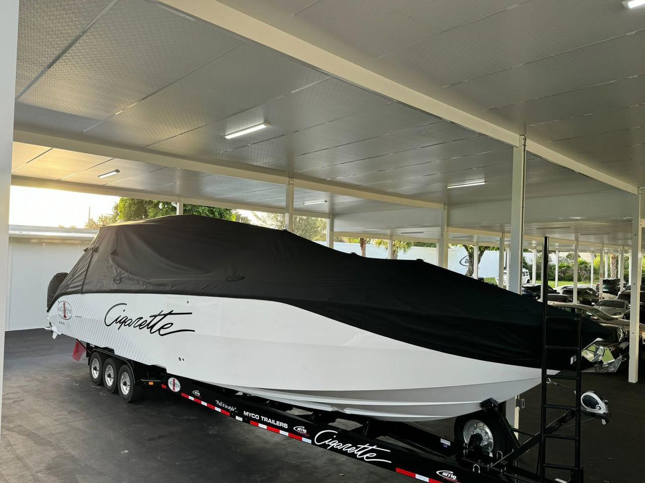 2025 CIGARETTE AURORIS 42' Fort Lauderdale FL