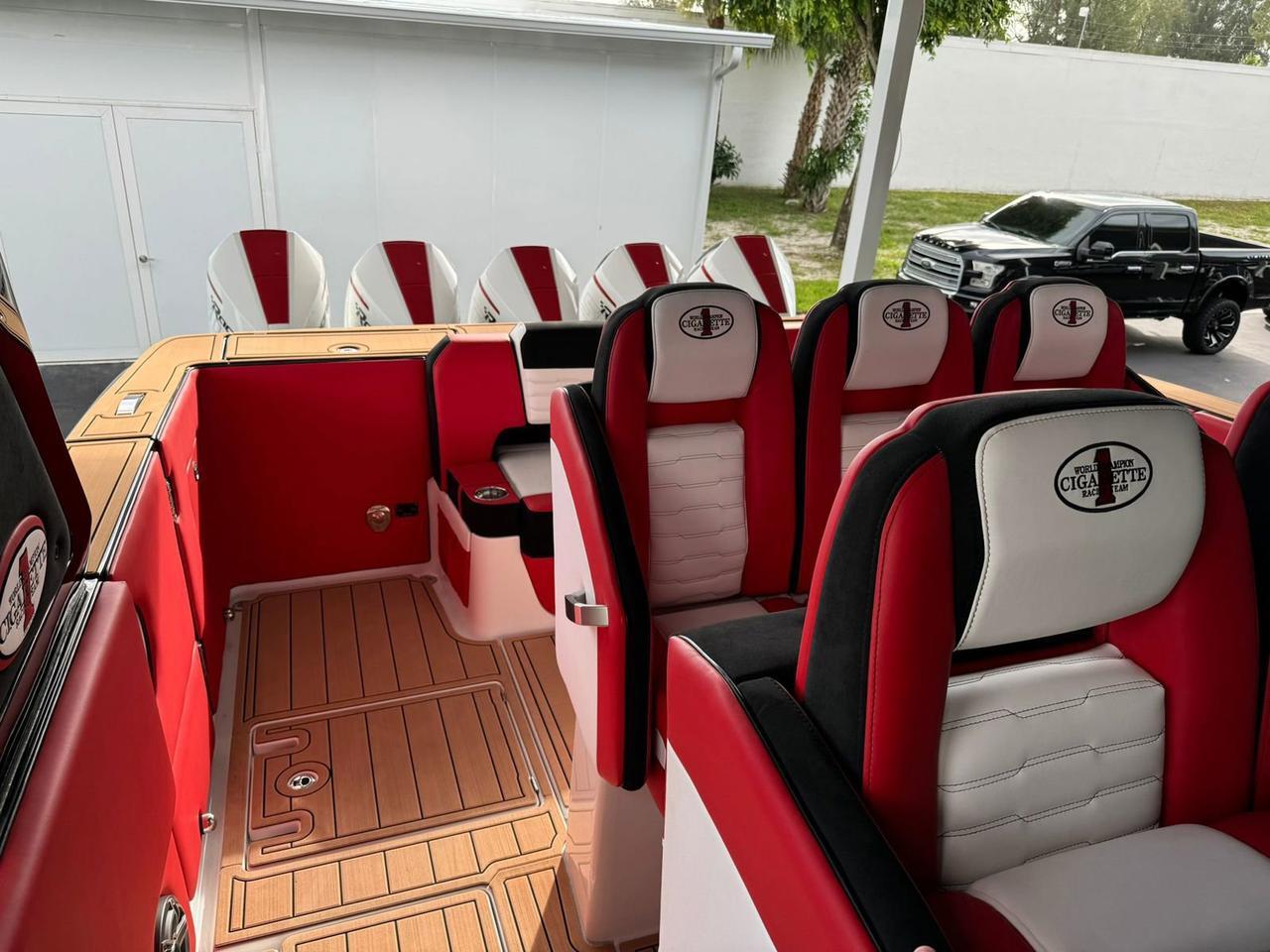 2025 CIGARETTE AURORIS 42' Fort Lauderdale FL