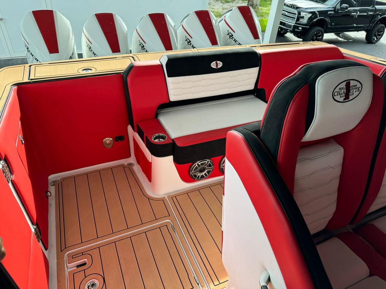 2025 CIGARETTE AURORIS 42' Fort Lauderdale FL