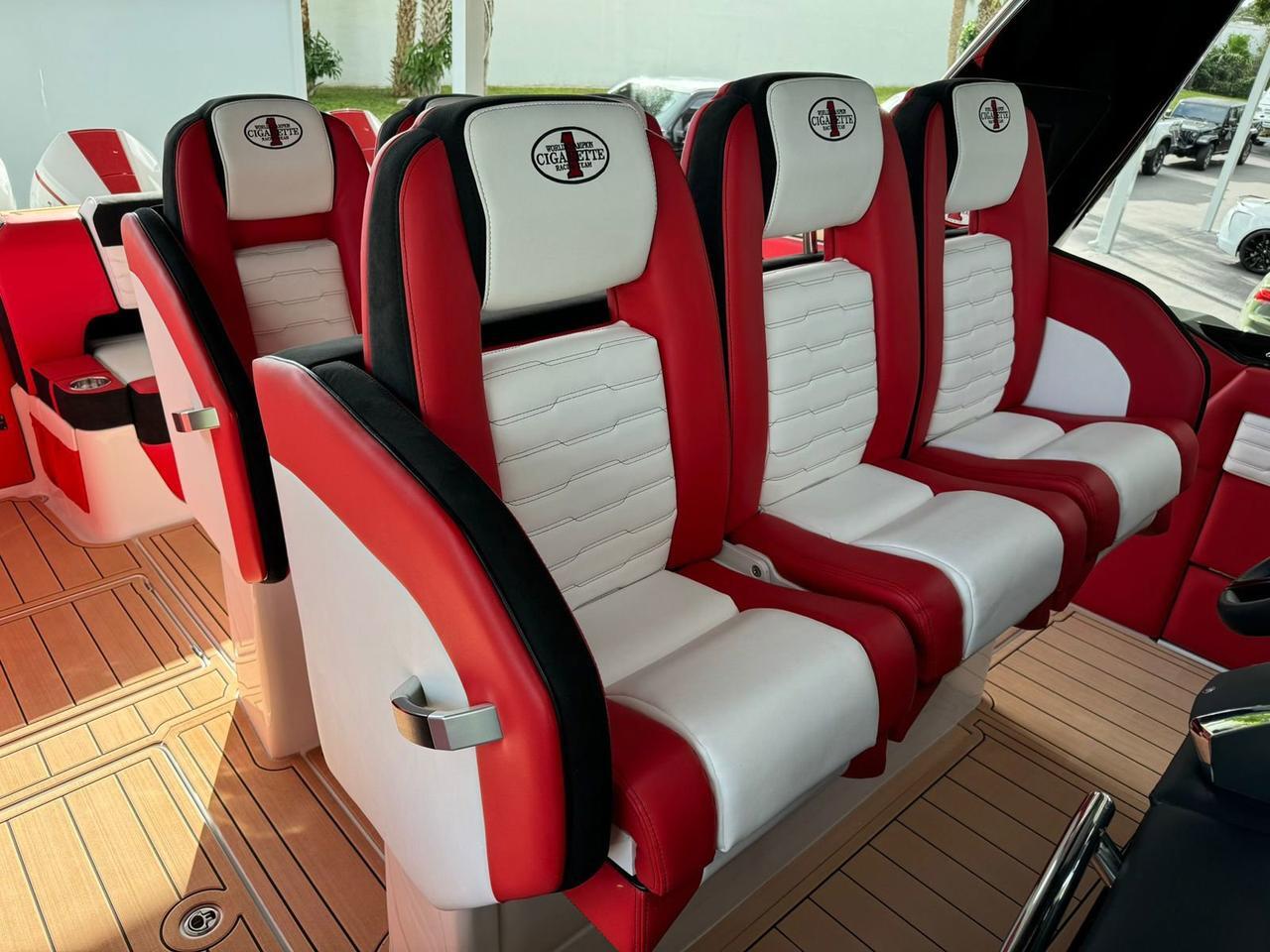 2025 CIGARETTE AURORIS 42' Fort Lauderdale FL