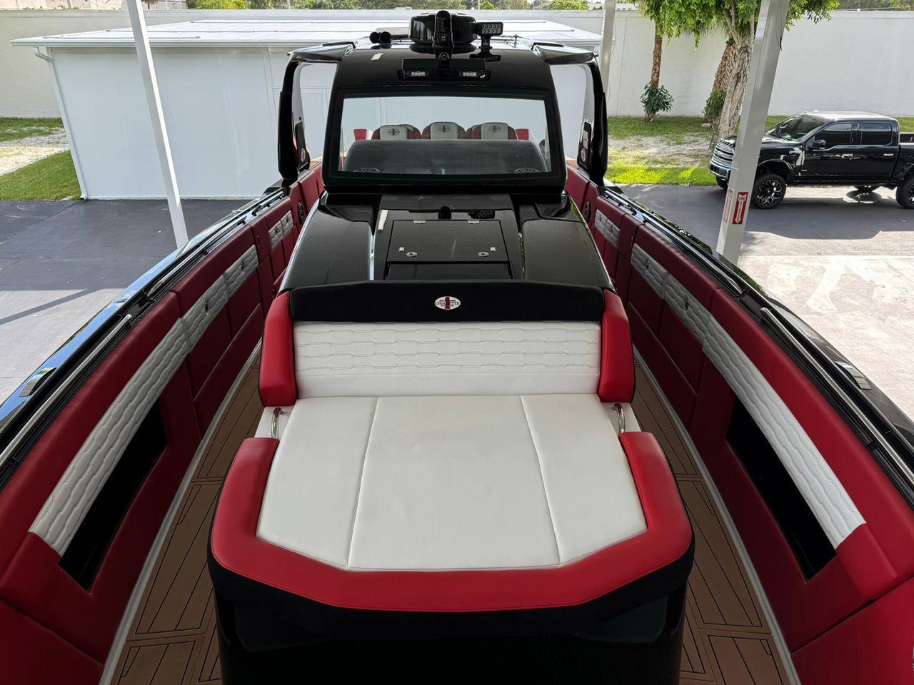 2025 CIGARETTE AURORIS 42' Fort Lauderdale FL