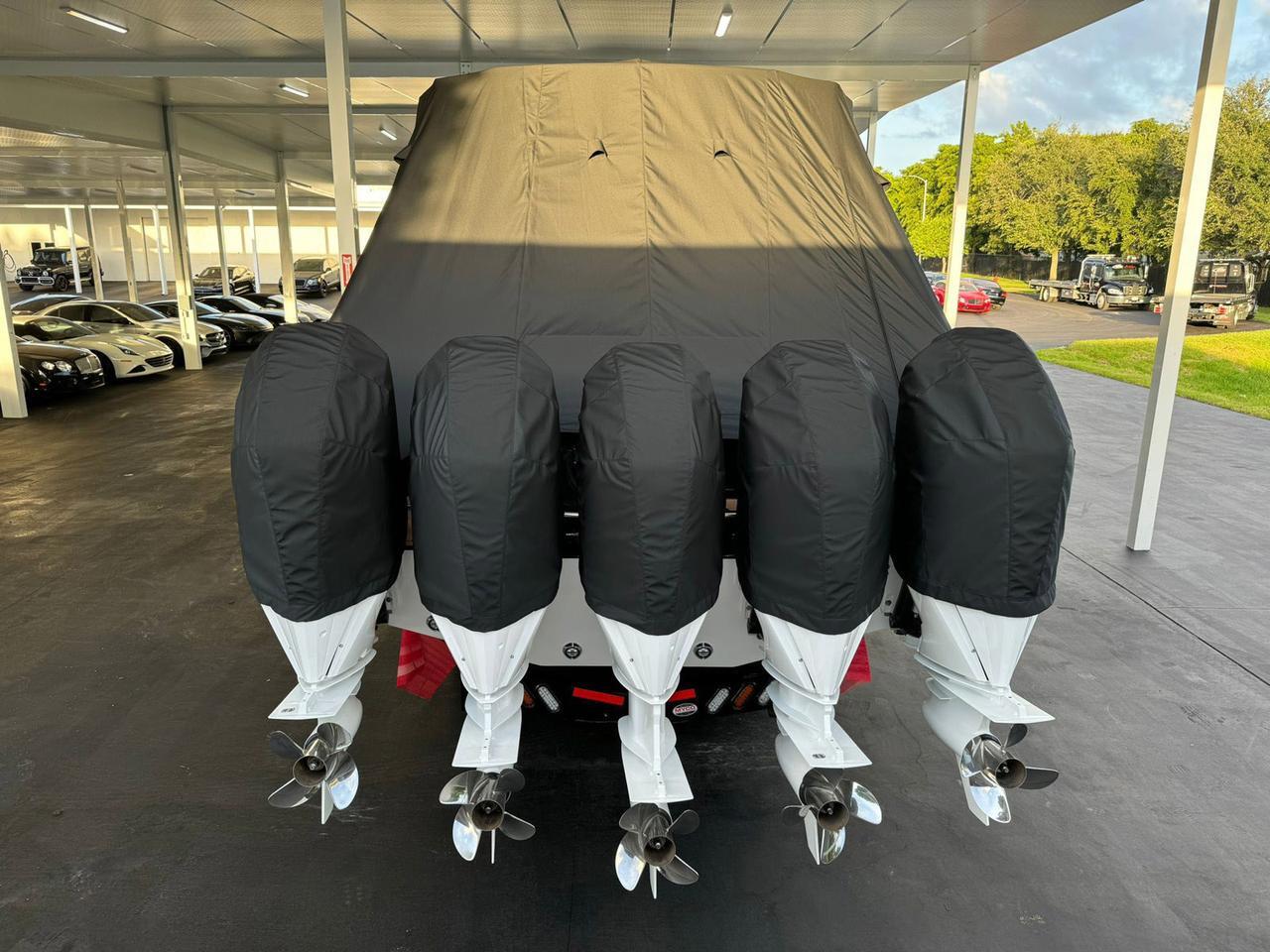 2025 CIGARETTE AURORIS 42' Fort Lauderdale FL