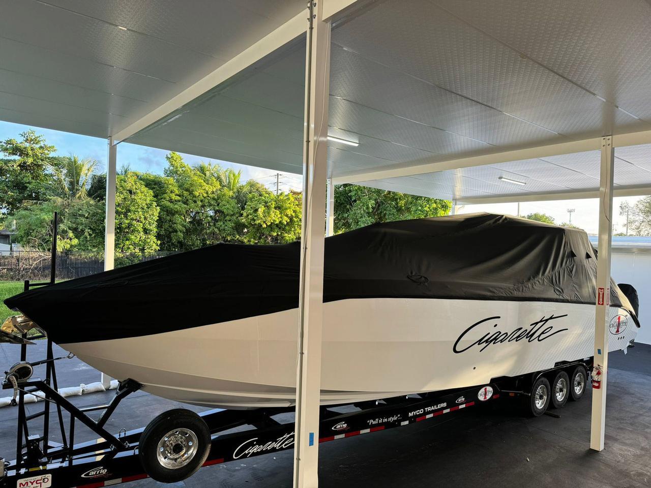 2025 CIGARETTE AURORIS 42' Fort Lauderdale FL