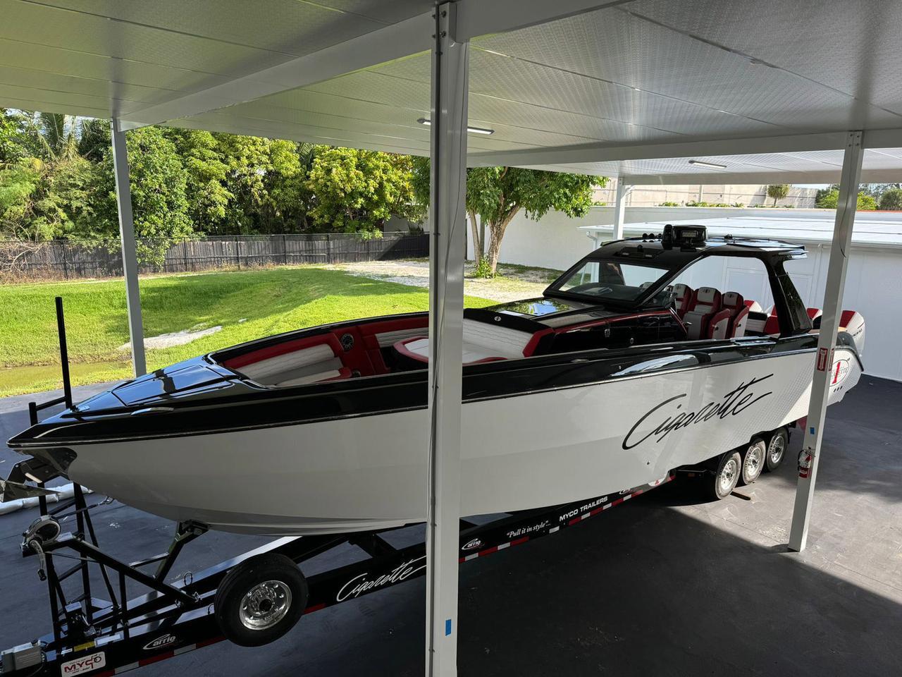 2025 CIGARETTE AURORIS 42'