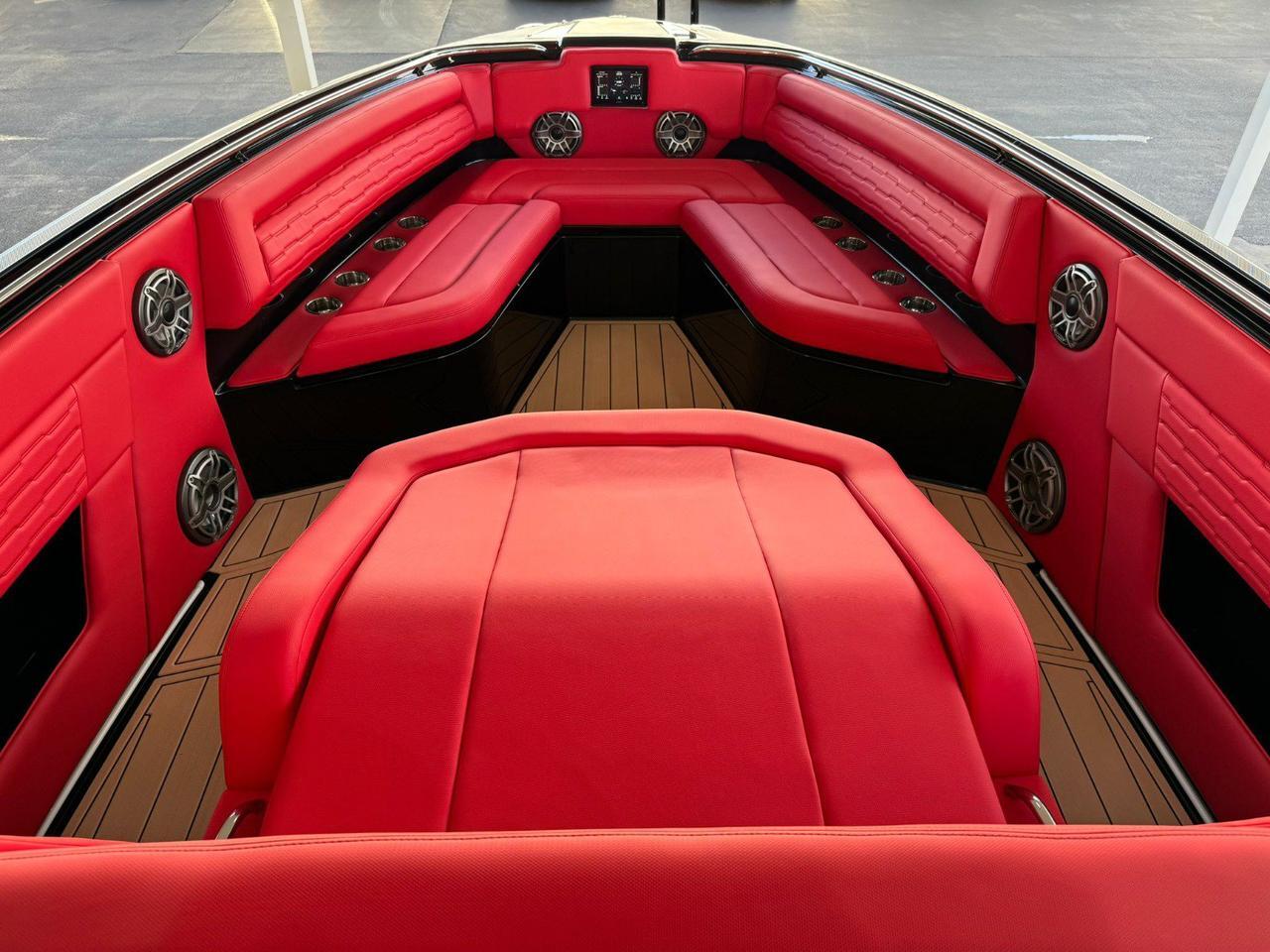 2025 CIGARETTE NIGHTHAWK 41' Fort Lauderdale FL