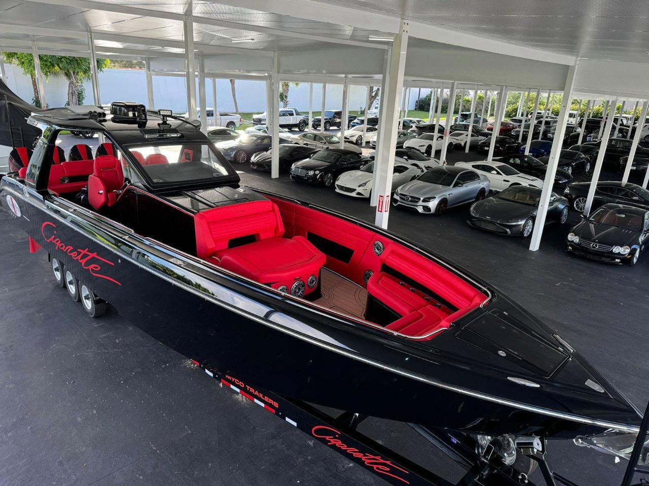 2025 CIGARETTE NIGHTHAWK 41'