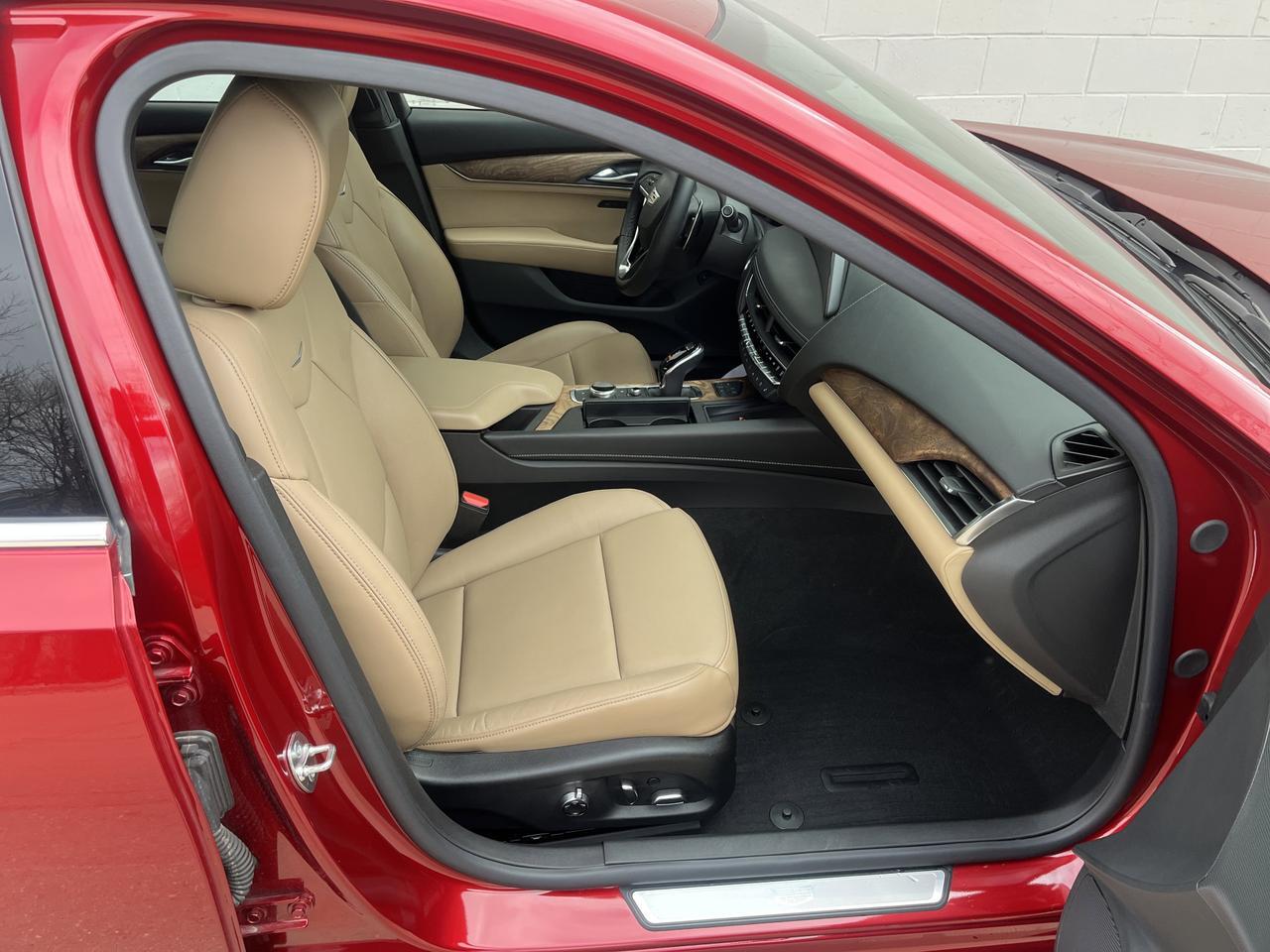 2025 Cadillac CT5 Premium Luxury AWD Sun&SoundPkg w/SuperCruise Sunroof AKG-Sound HD-SurroundViision Saukville WI