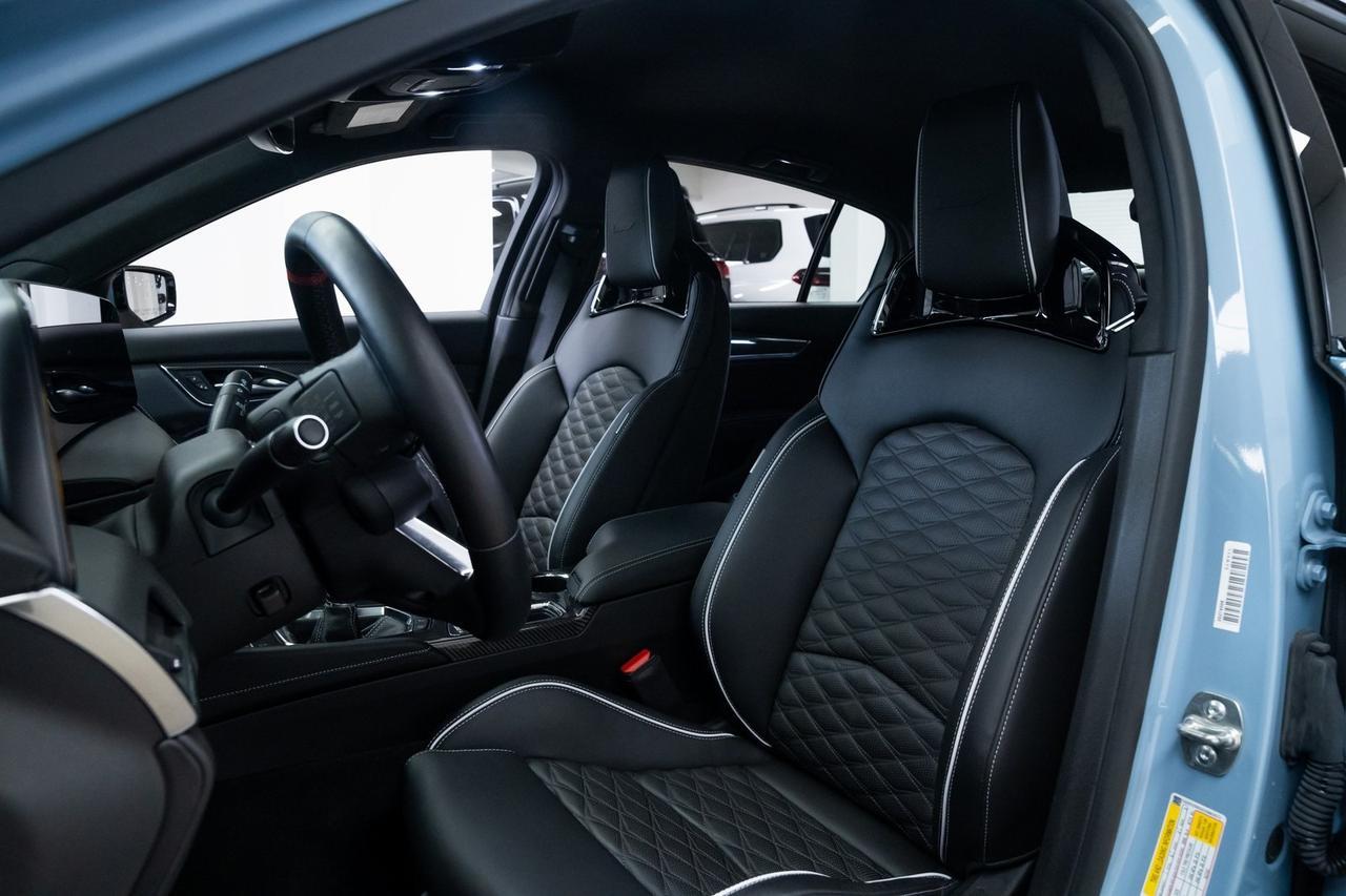 2025 Cadillac CT5 V-Series 1 Owner 1SV Diamond Stitched Seats Portland OR