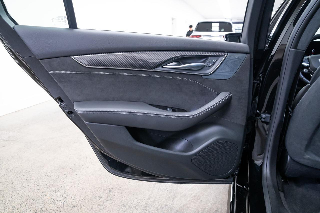 2025 Cadillac CT5 V-Series 1 Owner 6-Speed Manual Quilted Seats Portland OR